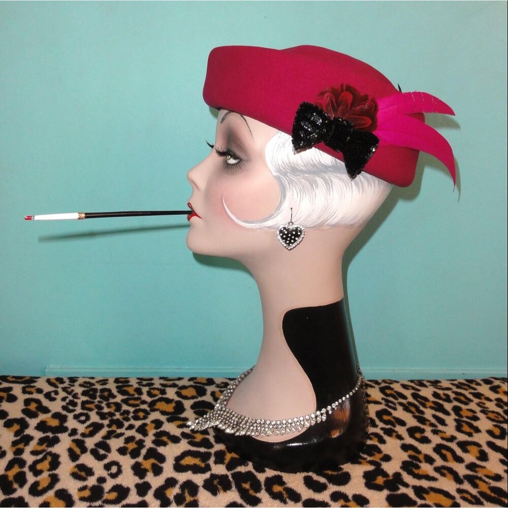 Vintage Bollman Fuchsia Wool Pillbox Hat w/ Feathers pinup retro Kentucky Derby